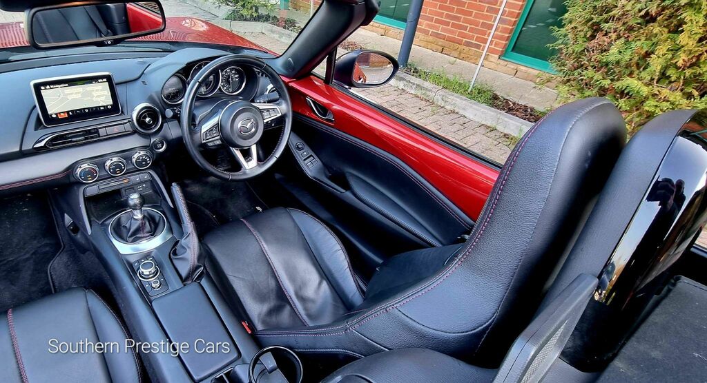 Mazda MX-5 1.5 Skyactiv-g Sport Nav Euro 6 Red