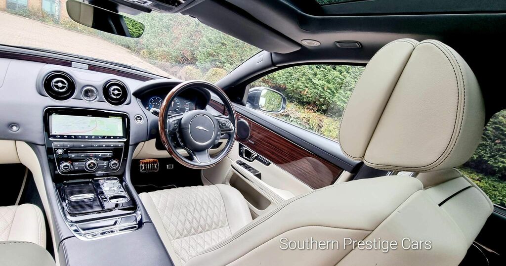 Jaguar XJ 3.0D V6 Euro 6 Ss Lwb Black