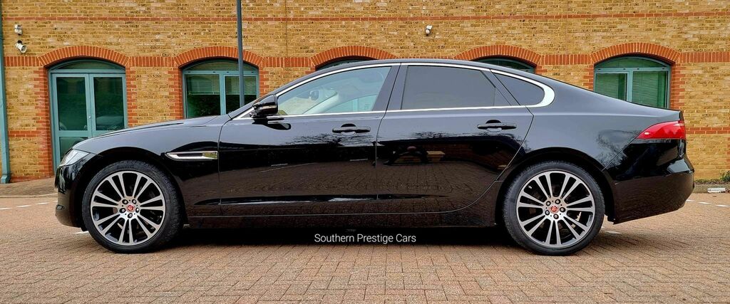 Jaguar XF 2.0D Portfolio Awd Euro 6 Ss Black #4