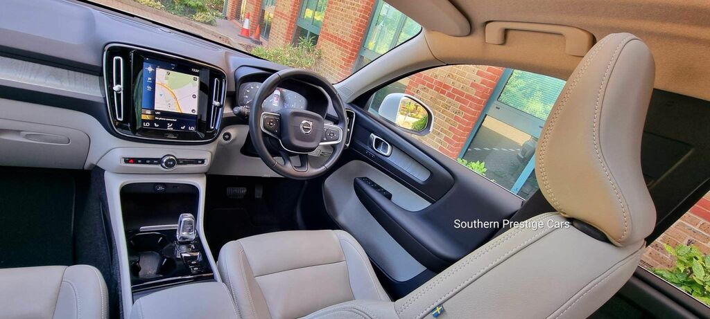 Volvo XC40 2.0 D4 Inscription Awd Euro 6 Ss White #2
