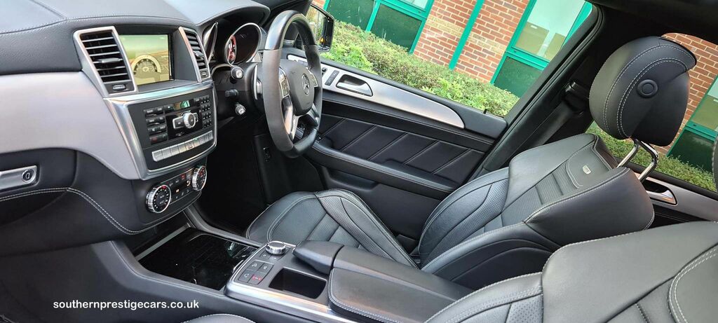 Mercedes-Benz M Class 5.5 Ml63 V8 Amg G-tronic 4Wd Euro 5 Ss Black
