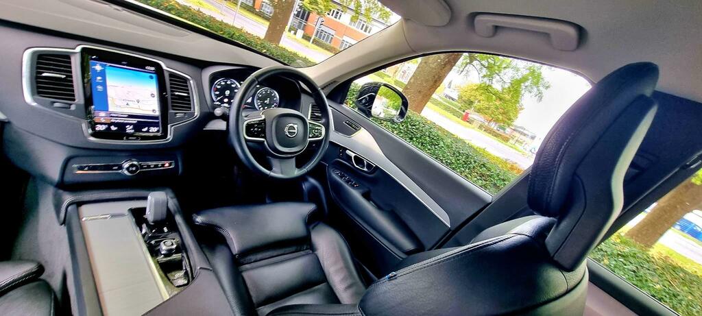 Volvo XC90 2.0 B5 Mhev Momentum 4Wd Euro 6 Ss Black
