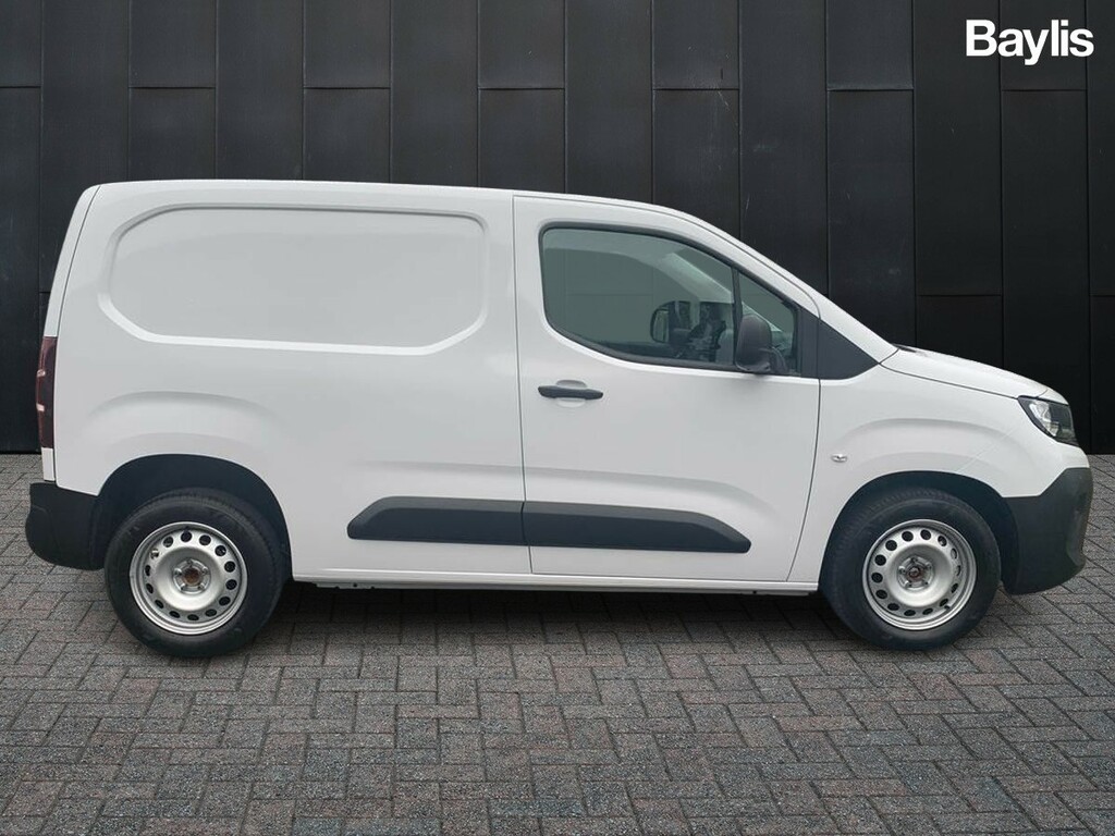 Vauxhall Combo Combo M Cargo 1.5 Turbo D 100Ps Prime H1 VK74OKN White #3