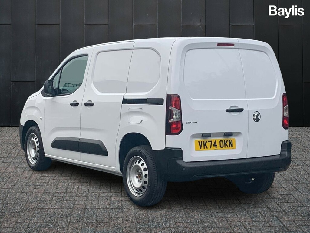 Vauxhall Combo Combo M Cargo 1.5 Turbo D 100Ps Prime H1 VK74OKN White #5