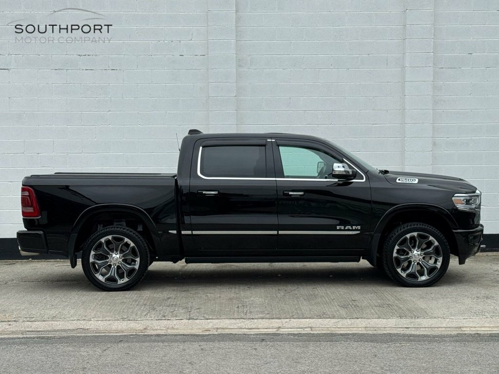 Dodge RAM 1500 Laramie 2Wd Black #31