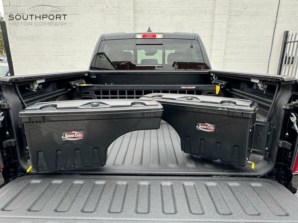 Dodge RAM 1500 Laramie 2Wd Black #49