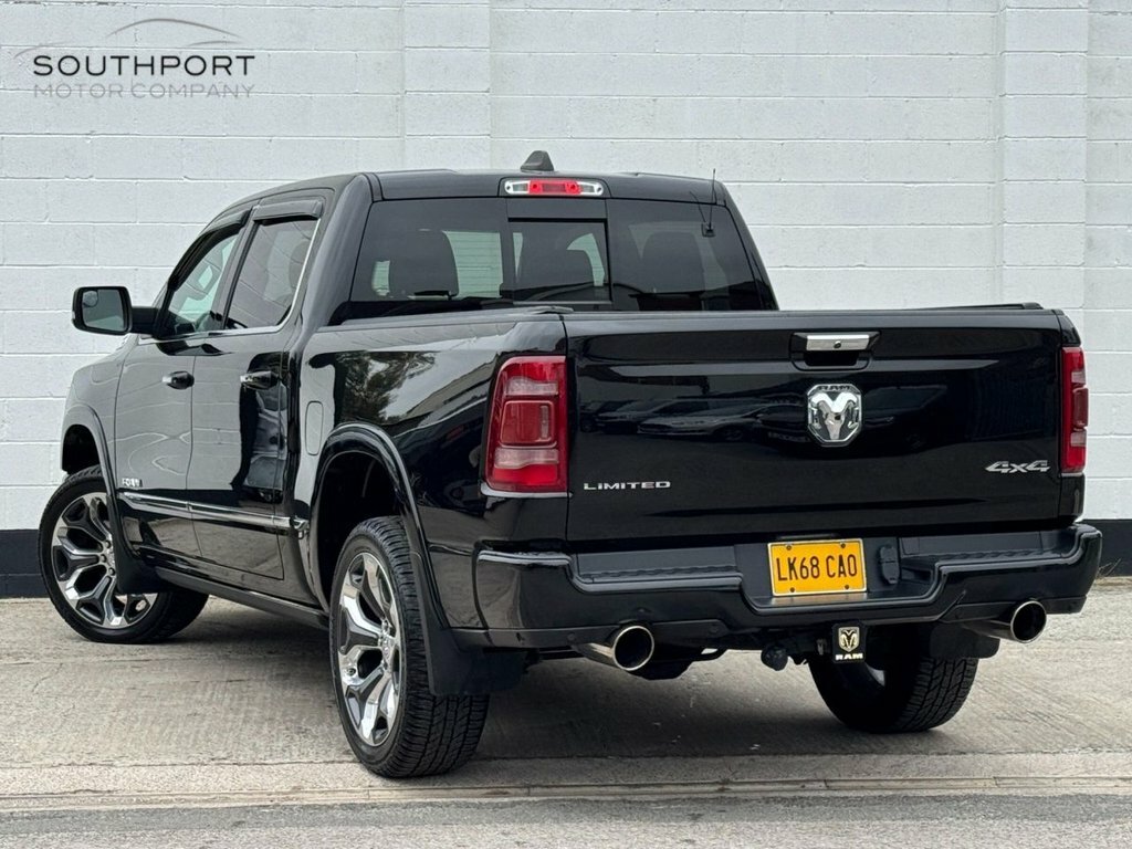 Dodge RAM 1500 Laramie 2Wd Black #3