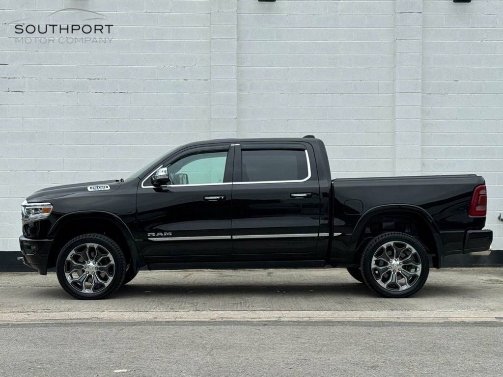 Dodge RAM 1500 Laramie 2Wd Black #40