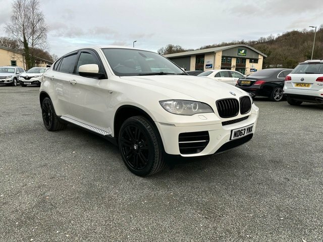 BMW X6 M50d Suv White