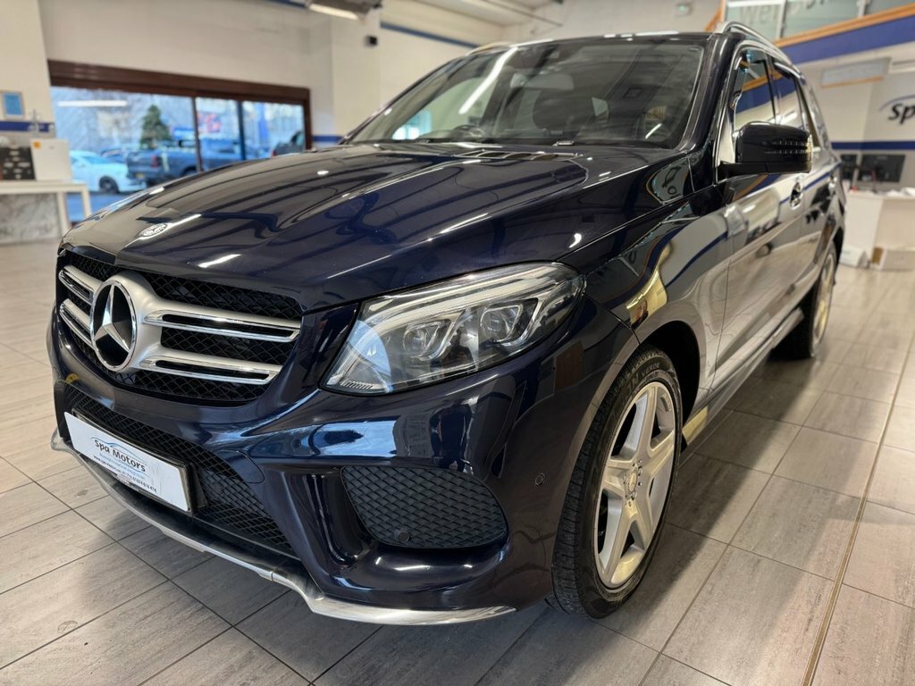 Mercedes-Benz GLE Class 3L Amg Line KV66YWM Blue #3