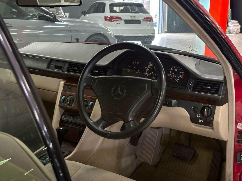 Mercedes-Benz E Class 2.8 E280 Blue #12