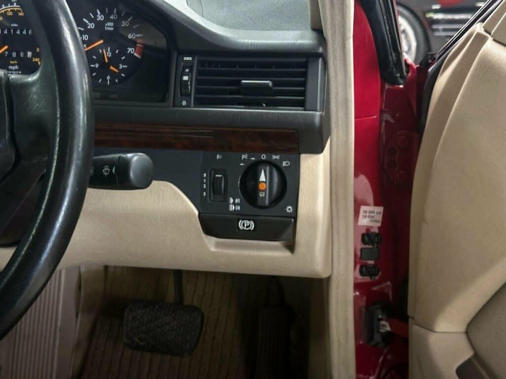 Mercedes-Benz E Class 2.8 E280 Blue #23