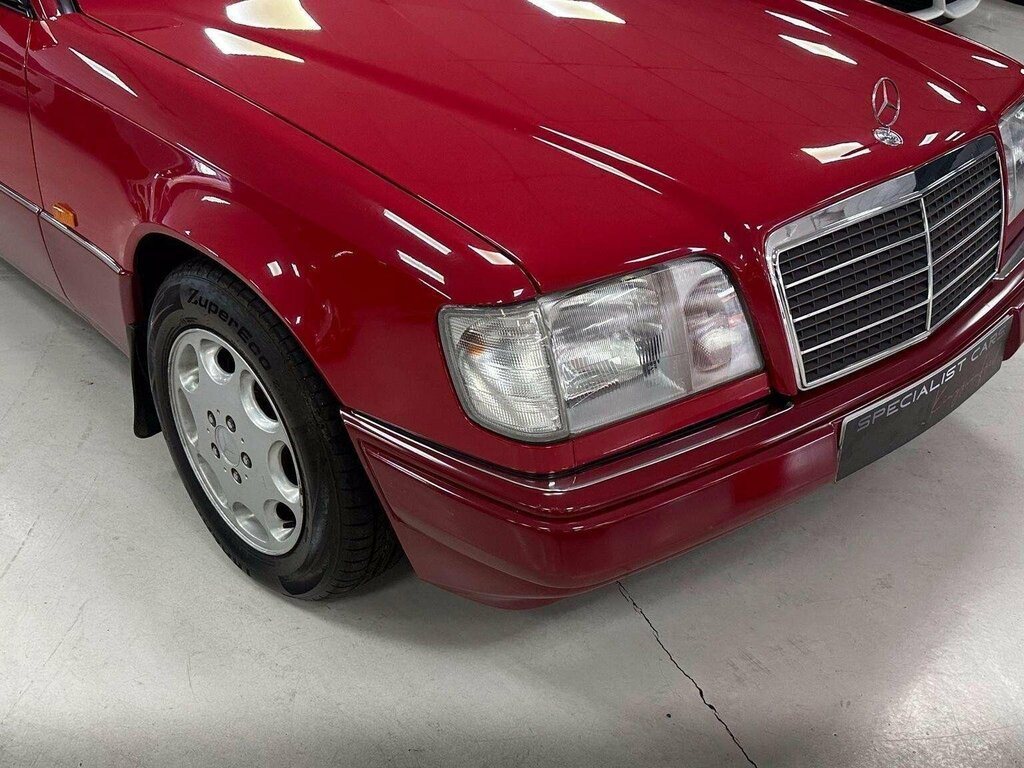 Mercedes-Benz E Class 2.8 E280 Blue #25