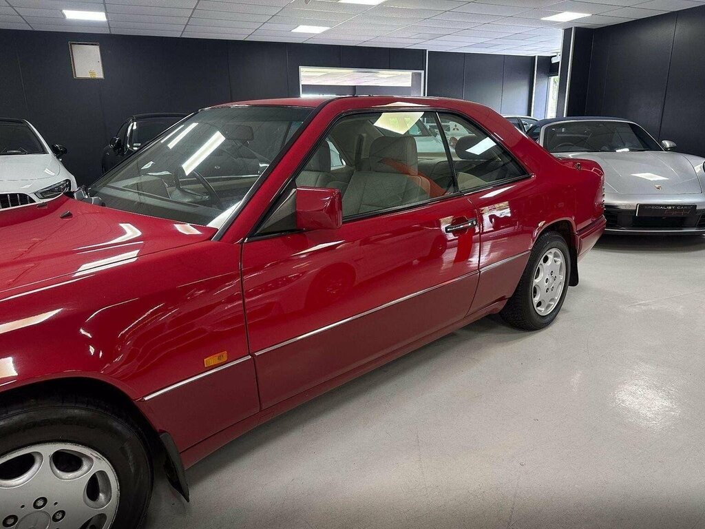 Mercedes-Benz E Class 2.8 E280 Blue #29