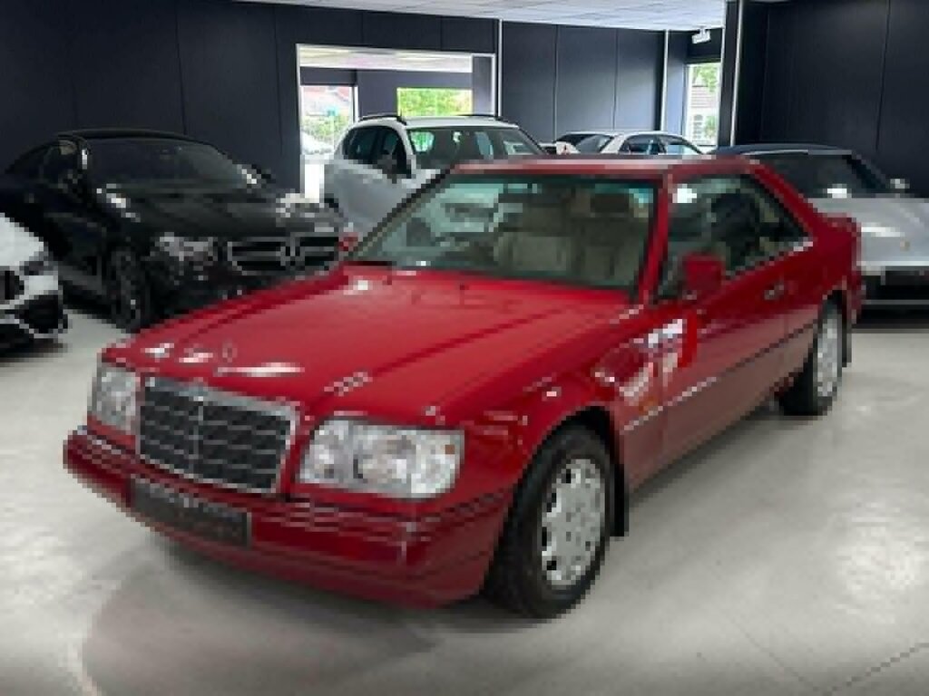 Mercedes-Benz E Class 2.8 E280 Blue #2