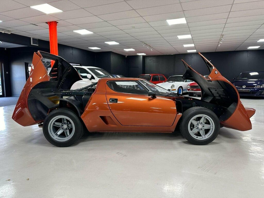 Lancia  Petrol DX72FYU Orange #3