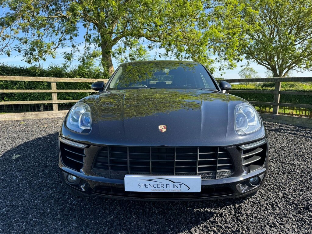 Porsche Macan 3.0 Td V6 S Pdk 4Wd Euro 6 Ss FP15UYC Black #2