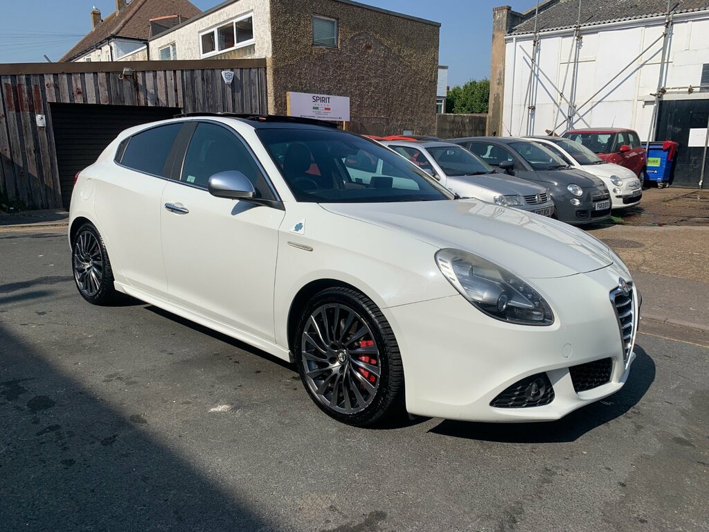 Alfa Romeo Giulietta 1750 Tbi Cloverleaf 5-Door White #5
