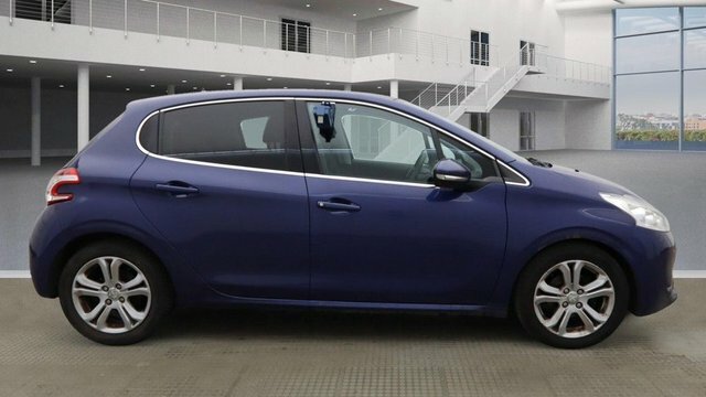 Peugeot e-208 E-hdi Allure Hatchback Blue #2
