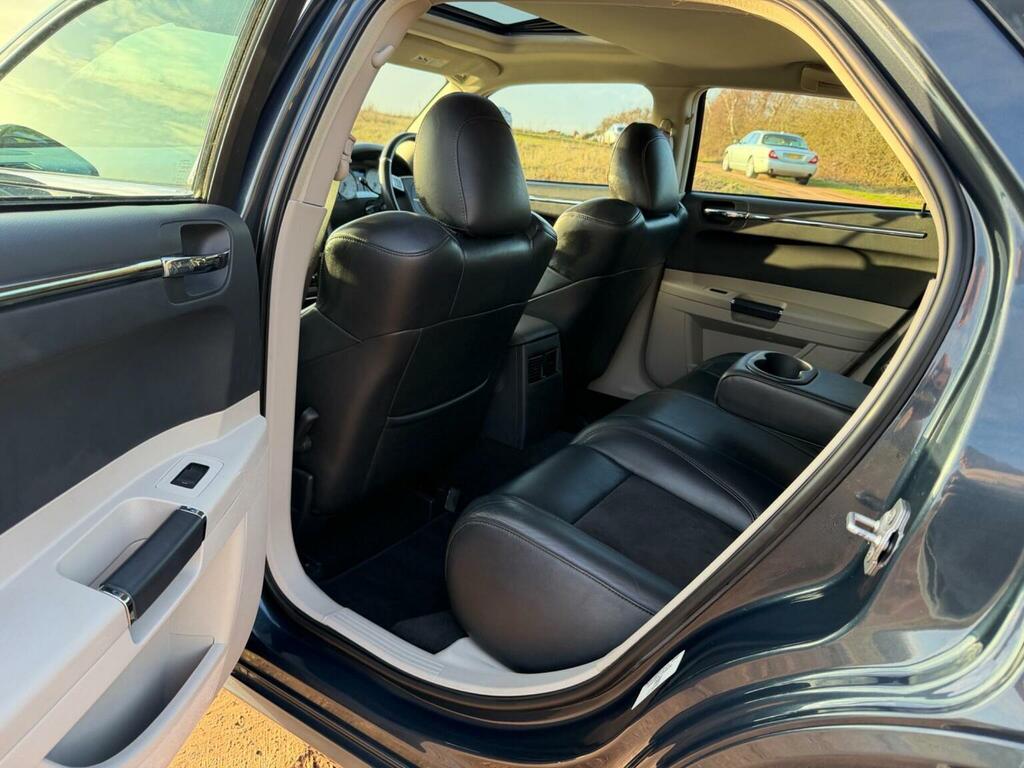 Chrysler 300C 3.0 Crd V6 Lux Blue #65