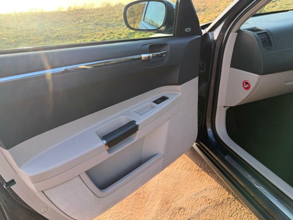 Chrysler 300C 3.0 Crd V6 Lux Blue #60