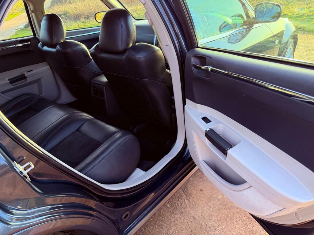 Chrysler 300C 3.0 Crd V6 Lux Blue #68