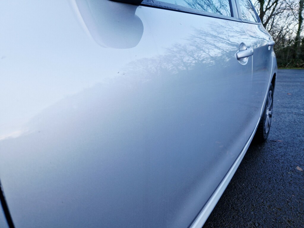 Peugeot e-208 E-hdi Allure Black #8