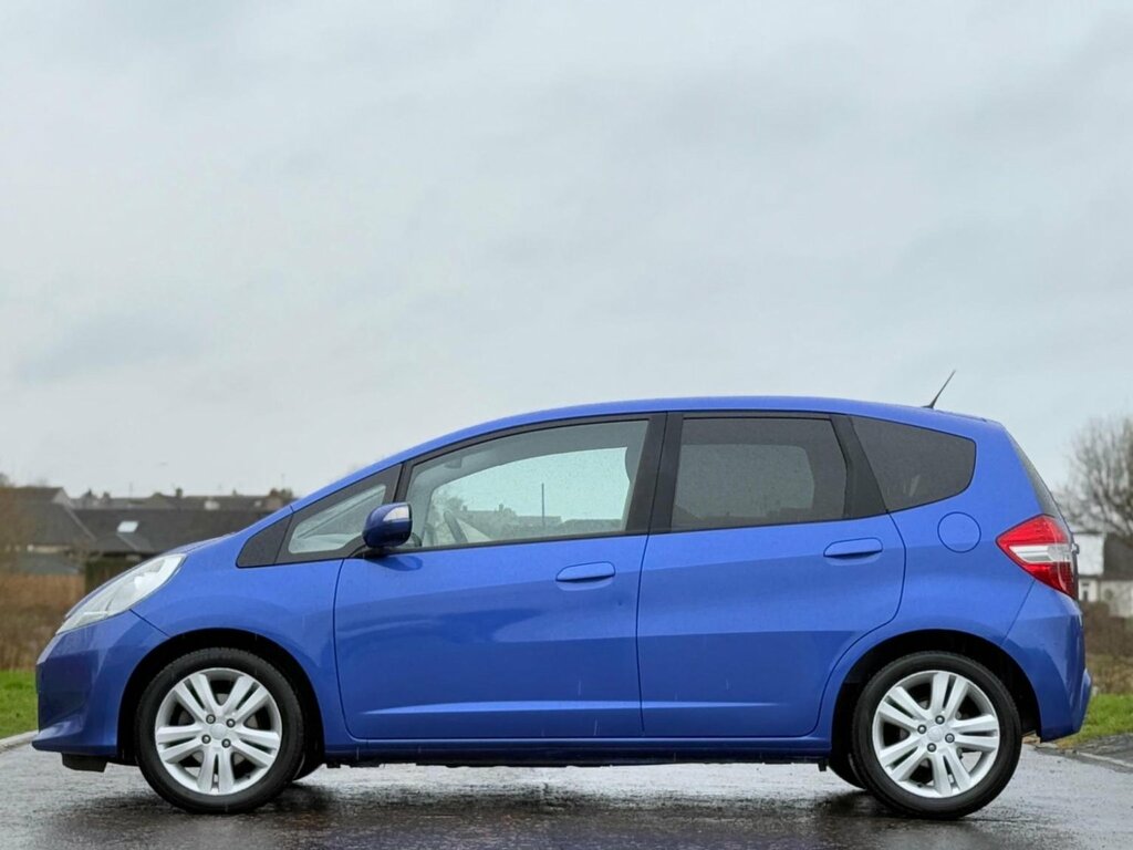 Honda Jazz Hatchback 1.4 I-vtec Es Plus Cvt Euro 5 2014 Blue #6