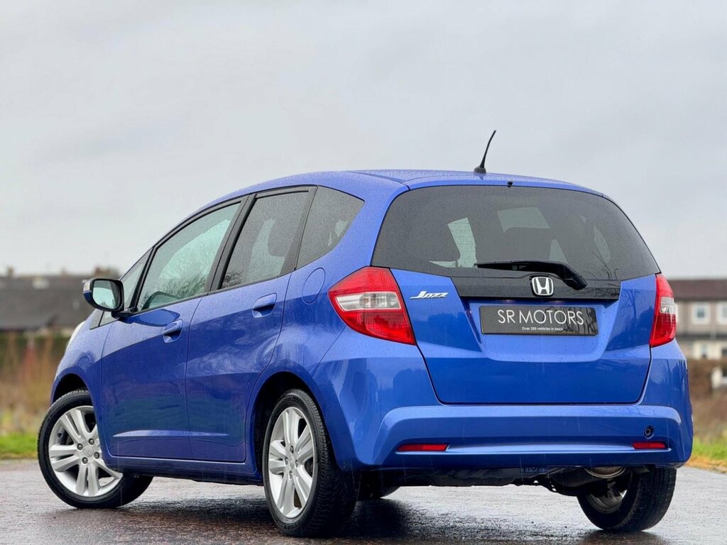 Honda Jazz Hatchback 1.4 I-vtec Es Plus Cvt Euro 5 2014 Blue #5