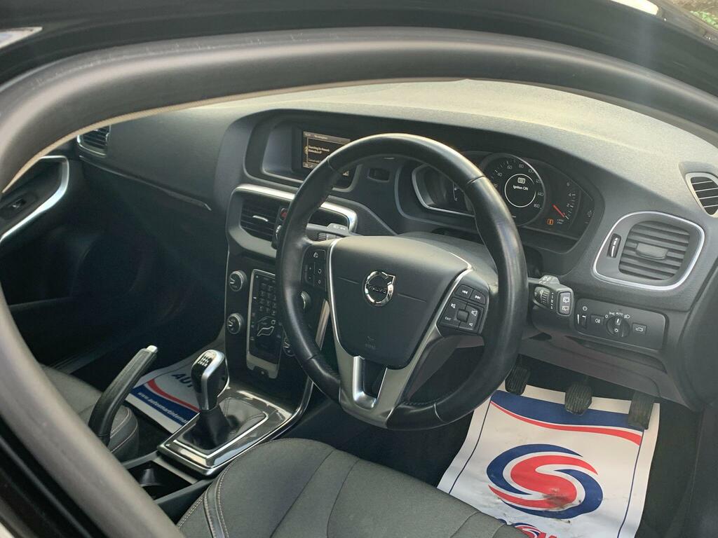 Volvo V40 2.0 D2 Euro 6 Ss YW17DFX #6