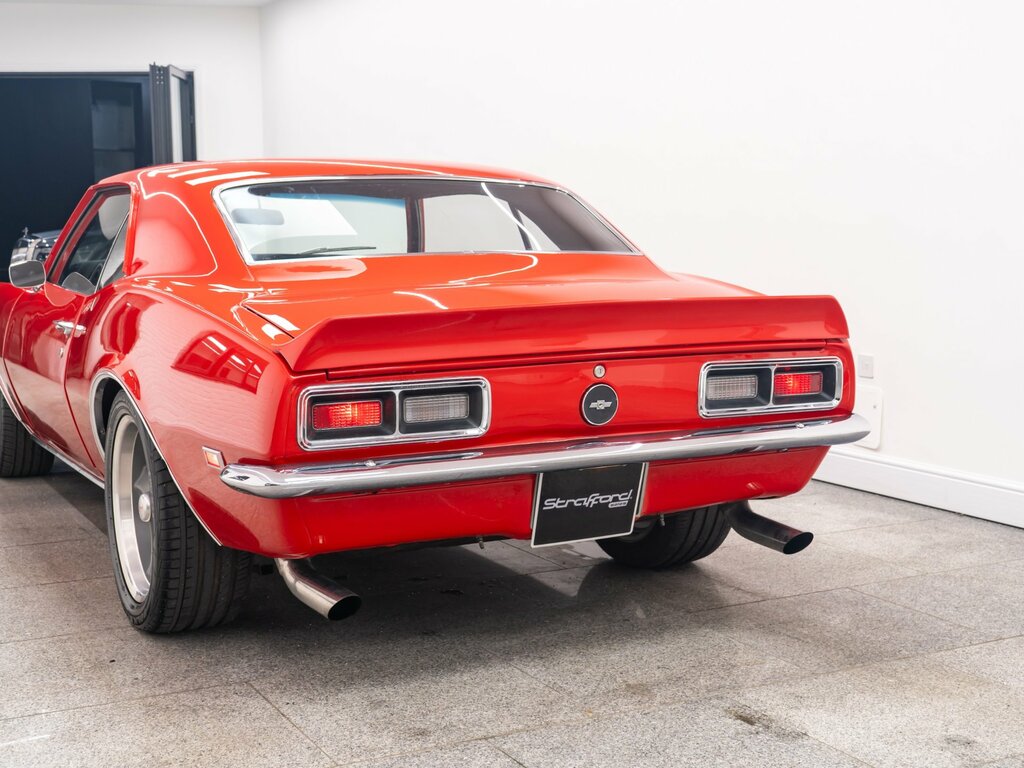 Chevrolet Camaro 6.2 V8 Red #17