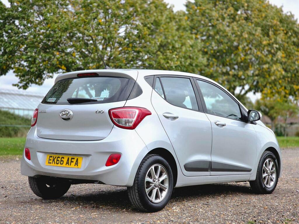 Hyundai I10 1.2 Premium Euro 6 201666 EK66AFA Silver #6