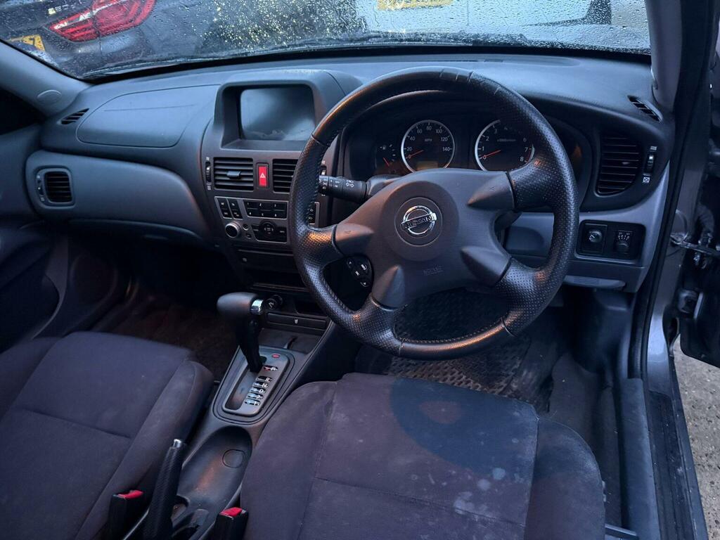 Nissan Almera 1.5 Se 200505 Black #9