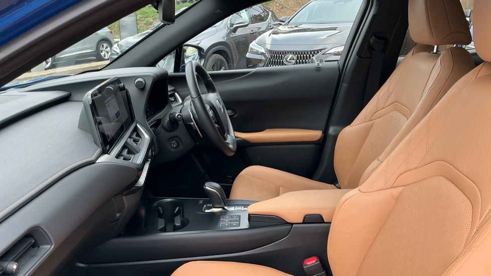 Lexus UX 300E 72.8Kwh Takumi LT74BFV Blue #6