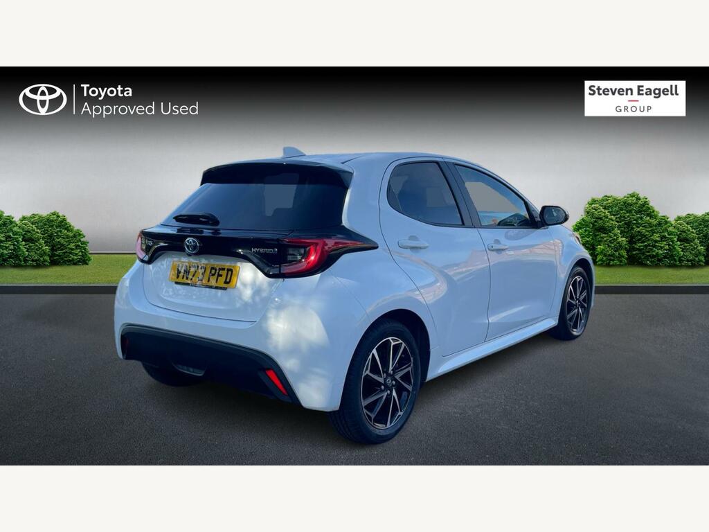 Toyota Yaris 1.5 Vvt-h Design E-cvt Euro 6 Ss VN73PFD White #2