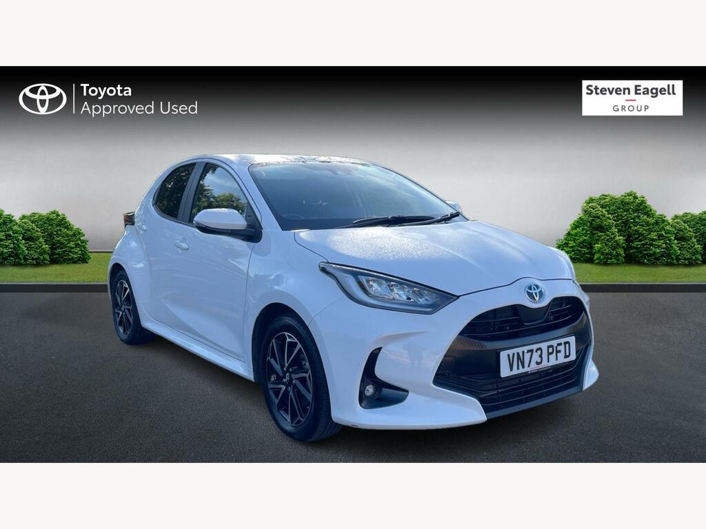 Toyota Yaris 1.5 Vvt-h Design E-cvt Euro 6 Ss White