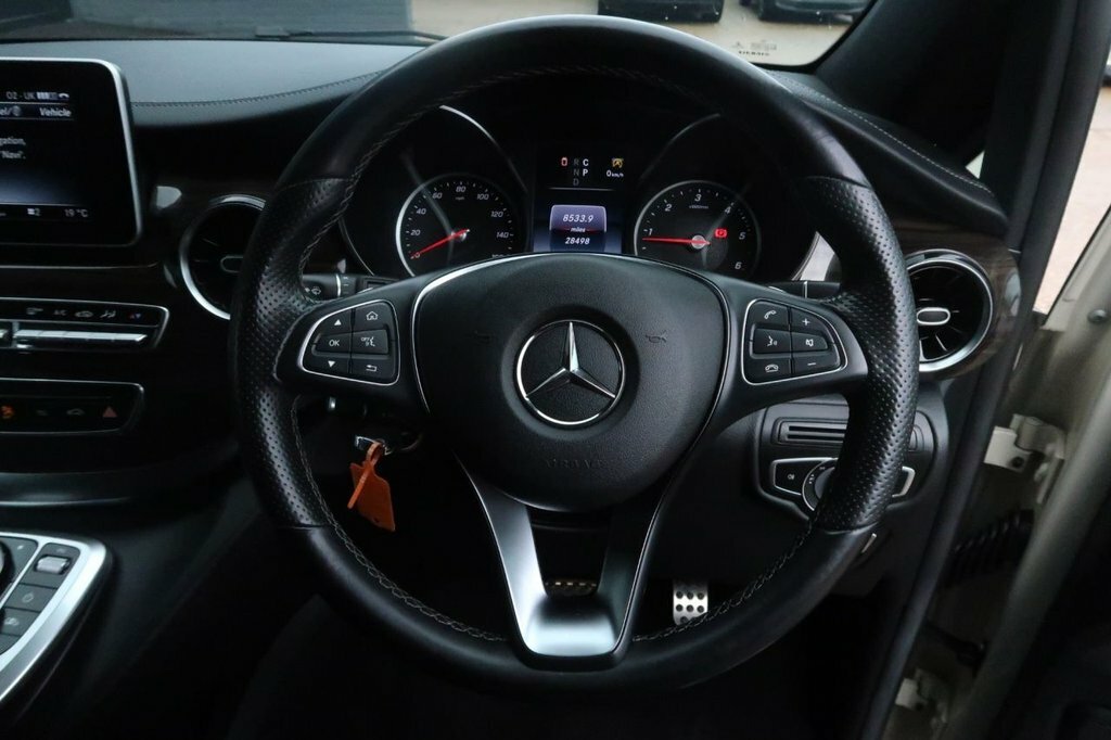Mercedes-Benz V Class 2L Sport Beige #3