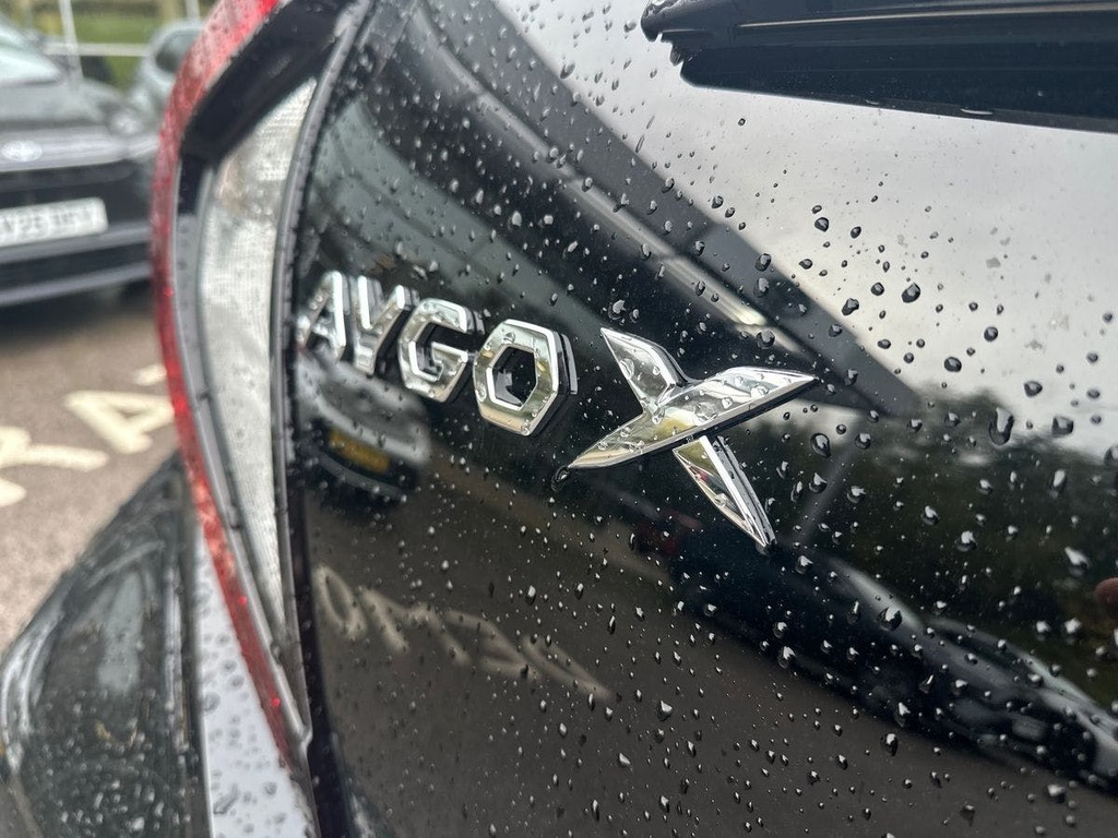 Toyota Aygo 1.0 Vvt-i Edge Hatchback Grey #25