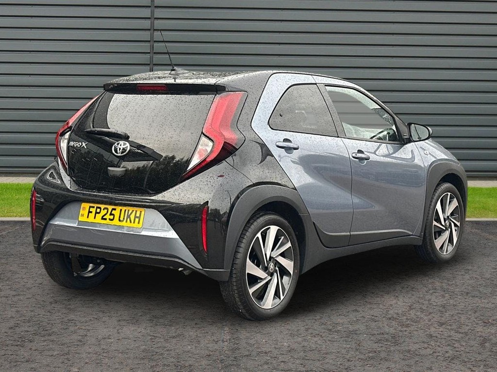 Toyota Aygo 1.0 Vvt-i Edge Hatchback Grey #3
