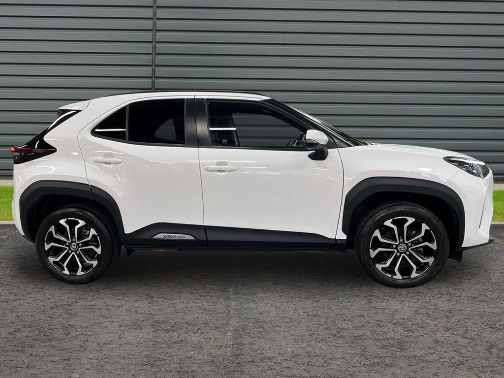 Toyota Yaris Cross 1.5 Vvt-h Design Suv Hybrid E Cvt White #2