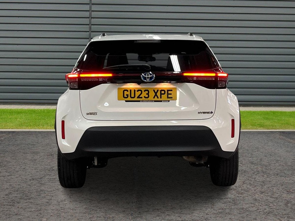 Toyota Yaris Cross 1.5 Vvt-h Design Suv Hybrid E Cvt White #4