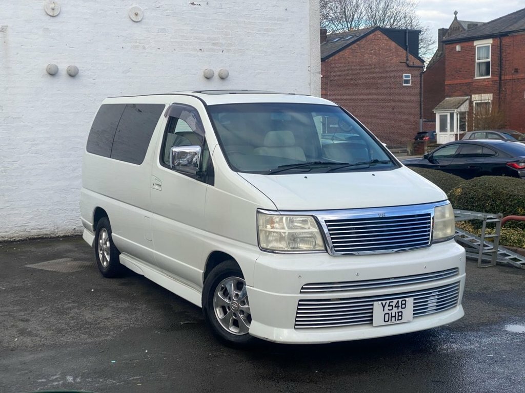 Nissan Elgrand E50 Highway Star 3.5 V6 White #1
