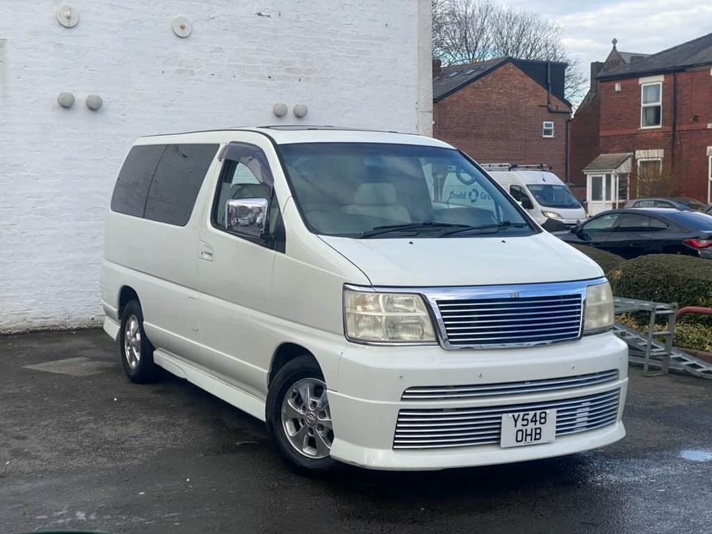 Nissan Elgrand E50 Highway Star 3.5 V6 White #2