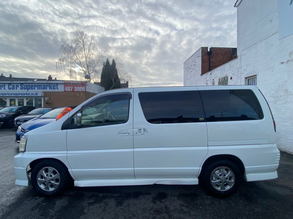 Nissan Elgrand E50 Highway Star 3.5 V6 White #30
