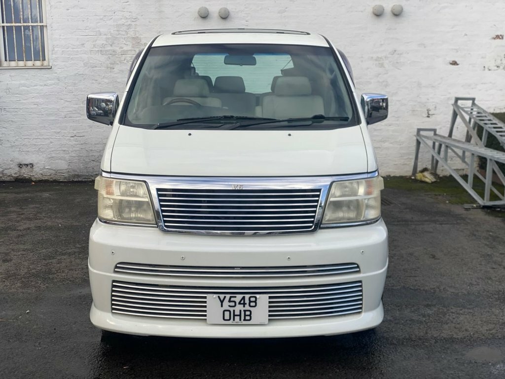 Nissan Elgrand E50 Highway Star 3.5 V6 White #3