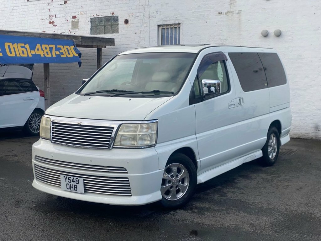 Nissan Elgrand E50 Highway Star 3.5 V6 White #4