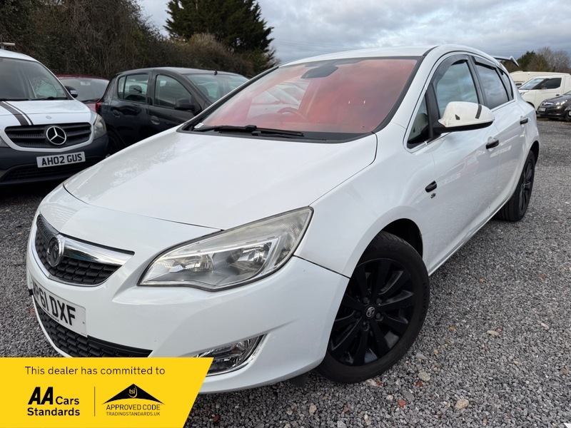Vauxhall Astra Elite Cdti White