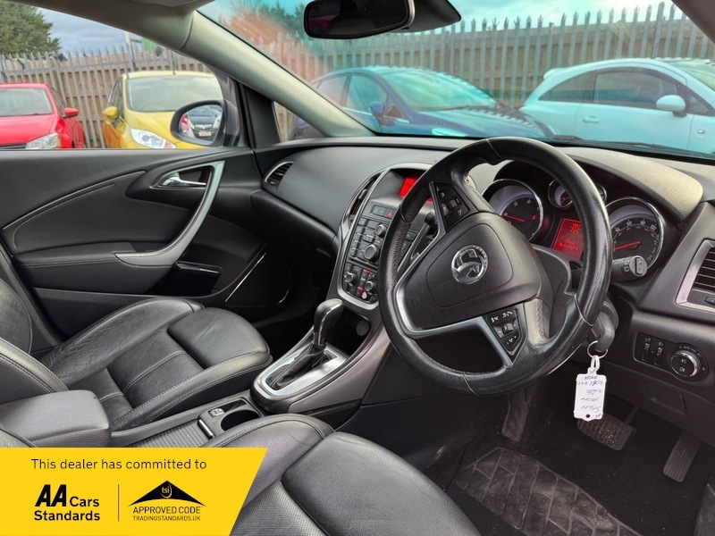 Vauxhall Astra Elite Cdti WP61DXF White #5