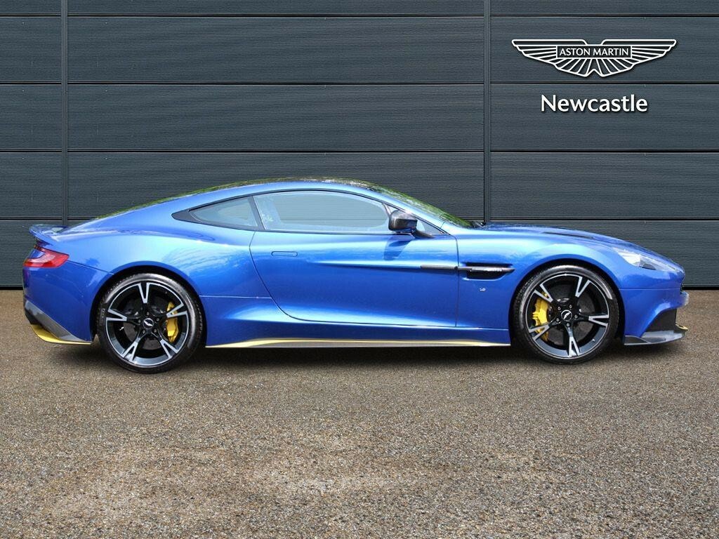 Aston Martin Vanquish S Zagato Shooting Brake Red #13