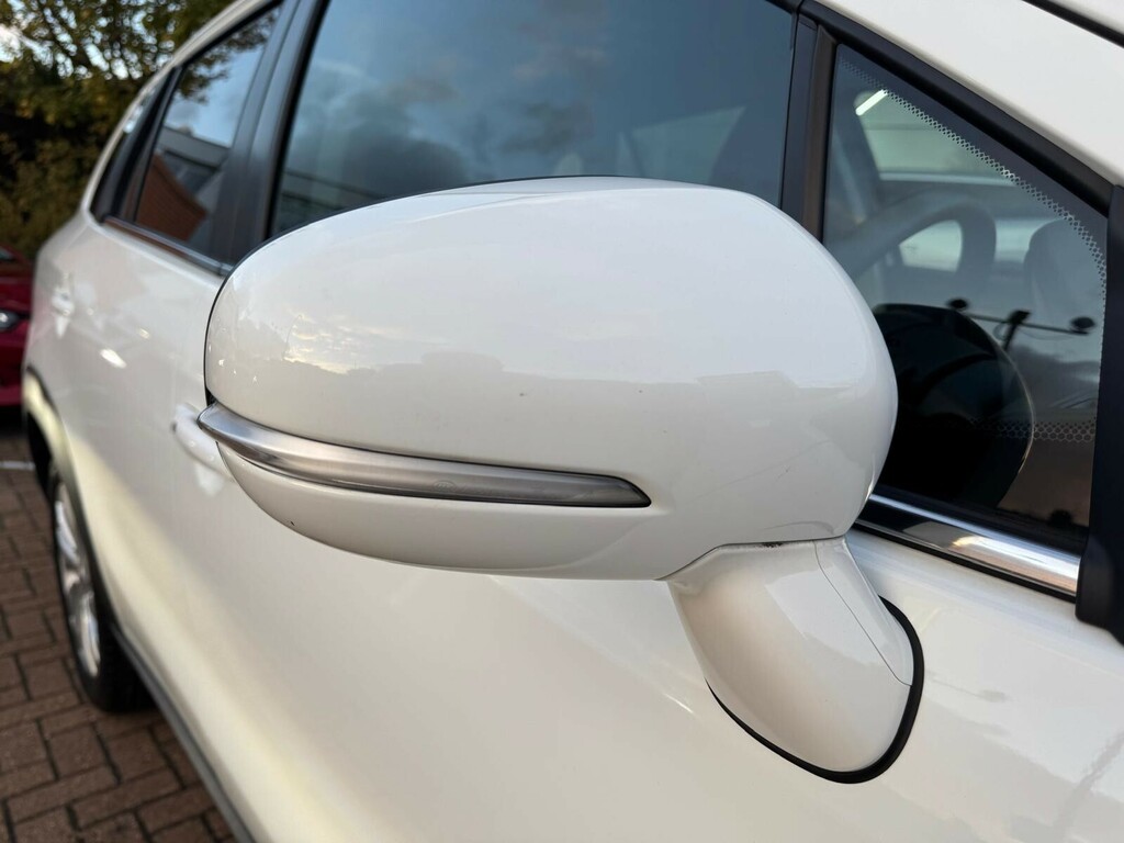 Suzuki S Cross 1.5 Hybrid Motion Ags GJ25KRN White #4